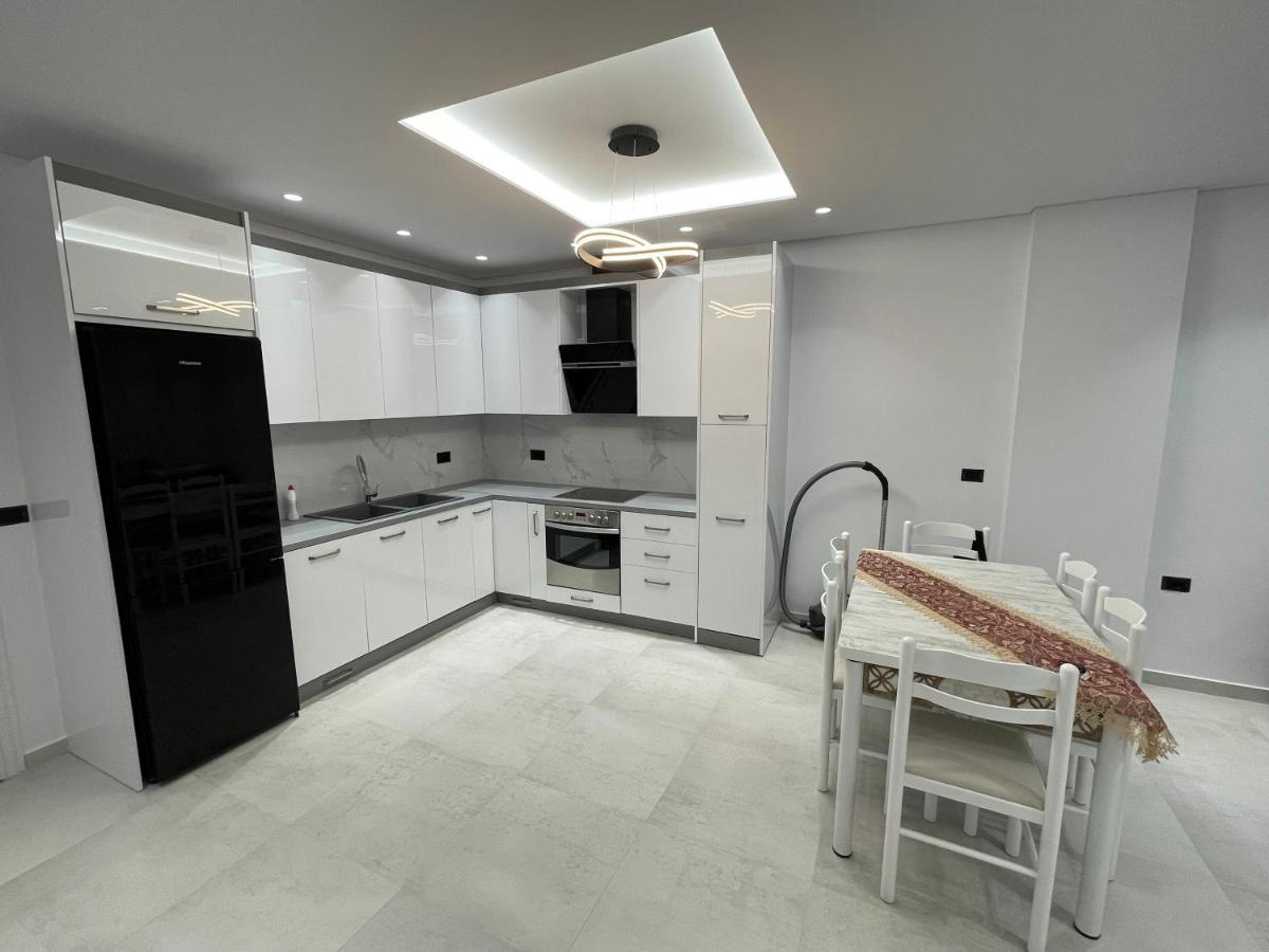 Alpha Lux Apartment Saranda Kültér fotó